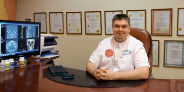 Олег Шадский: экзомассаж – революционный метод избавления от болей в спине