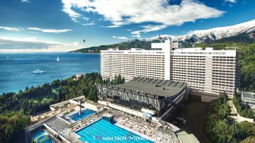Отель Yalta Intourist Green Park стал лауреатом Национальной премии «Лучшие в России - 2020»