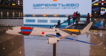 "Ночь искусств" в Шереметьево: студенты МХПИ оформили модель Airbus A350 в стиле Малевича