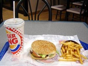 Рекламу Burger King запретили из-за слишком большого бургера