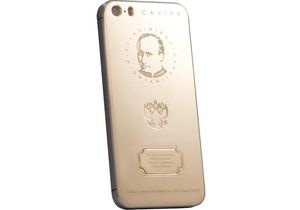 Куплено уже больше 100 золотых телефонов с портретом Путина, заказы продолжают поступать