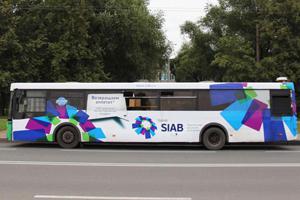 Новый образ Банка SIAB размещается на городских автобусах