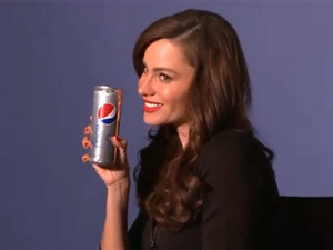 Колумбийская модель и актриса София Вергара стала лицом "худой" банки Pepsi