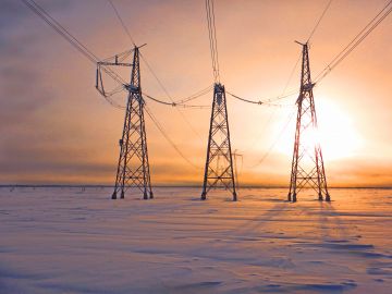 Россети ФСК ЕЭС повысила защиту от гроз линии 500 кВ, обеспечивающей транзит энергии между Свердловской и Тюменской областями
