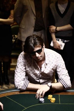 Илья Безуглый стал победителем Первого турнира по спортивному покеру среди Главных редакторов
