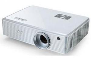 В России начались продажи безламповых проекторов Acer K520 и K750.