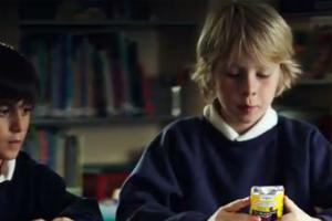 Дети расхвалили дизайн сигаретных пачек в антитабачной рекламе