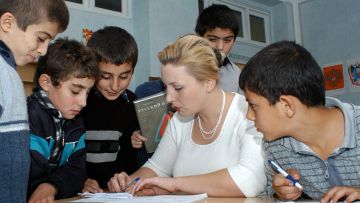 Адаптация и образование детей мигрантов в России