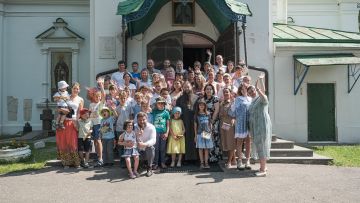 Добровольцы кинокомпании «Союз Маринс Групп» посетили детский дом в Волоколамске