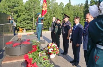В День памяти и скорби начальник Управления Росгвардии по Томской области принял участие в памятном мероприятии