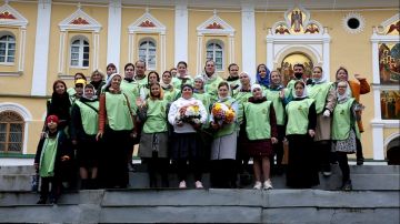 «Православные добровольцы» вместе с добровольцами кинокомпании «Союз Маринс Групп» совершили путешествие в исторические места Псковской области