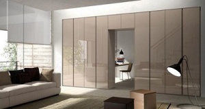 Multimarka.pro предлагает полный спектр услуг по поставке итальянской мебели