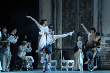 14 декабря в Екатеринбурге состоялось уникальное балетно-акробатическое шоу