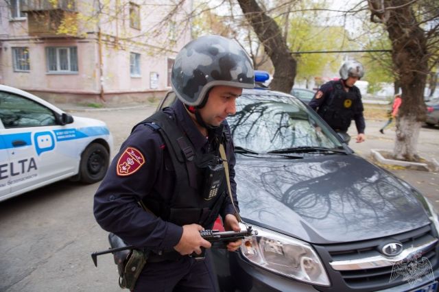 В Челябинске росгвардейцы задержали двоих подозреваемых в различных кражах