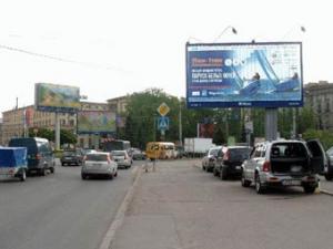 Размещение наружной рекламы в Петербурге подешевело на 40 процентов