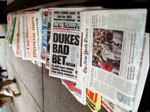 В США ускорилось падение тиражей газет