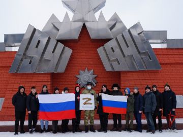Росгвардейцы вместе со студентами поддержали Всероссийскую акцию «Своих не бросаем» в Томской области