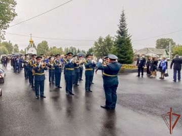 Военный оркестр Северского соединения Росгвардии принял участие в открытии памятника шахтерам Кузбасса