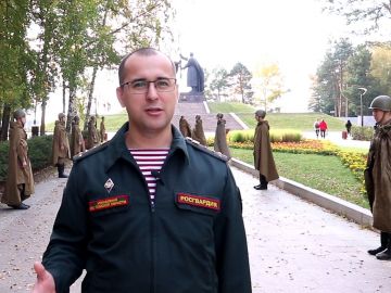 Патриотический флешмоб Росгвардии «Читаем Сараева» прошел в Томске