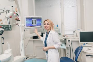 Пародонтолог Олеся Изгарева: "Болезнь десен - причина потери зубов"