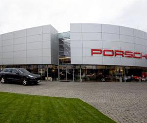Автосалон Porsche выбран зданием года.