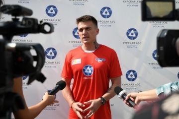 Курская АЭС: в Курчатове с творческо-благотворительной миссией побывал футбольный клуб звезд эстрады «Старко»