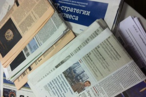 АРПП предложила вернуть рекламу алкоголя, табака и БАДов в печатные СМИ Москвы