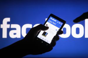 Facebook запустила соцсеть для компаний
