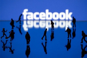 Facebook стал получать от мобильной рекламы $2 млн в час