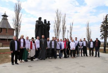 Волонтёры «Союза Маринс Групп» провели субботник на территории Храмового комплекса Нижегородского кремля