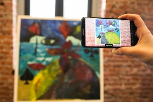Компания LG с помощью технологии дополненной реальности оживила художественные полотна