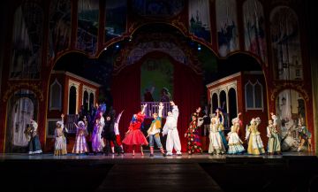Новогодняя премьера – музыкальная сказка  «Приключения Буратино»