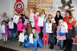 Женсовет УВД Зеленограда познакомил детей с секретами производства конфет