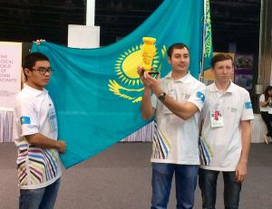 Команда Республики Казахстан получила одну из самых престижных премий LEGO EducationCreativityAward за орбитальный спутник