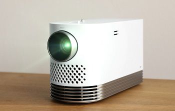 Лазерный проектор LG HF80JS стал победителем в номинации «Инновационное решение» национальной премии «Продукт года»