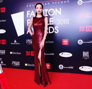 Вики Ли подпевала Киркорову на премии Fashion People Awards