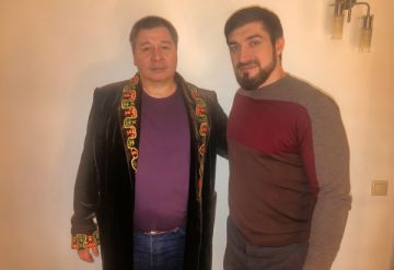 Известный казахский целитель провел сеанс оздоровления с заслуженным артистом Чечни и Дагестана