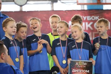 Нижегородские юные футболисты получат подарки от игроков сборной России по футболу и Кубок Дикой Лиги