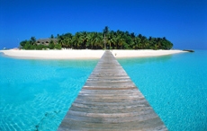 Почему туроператор ICS Travel Group рекомендует отдыхать летом на Маврикии, Мальдивах и Сейшелах?