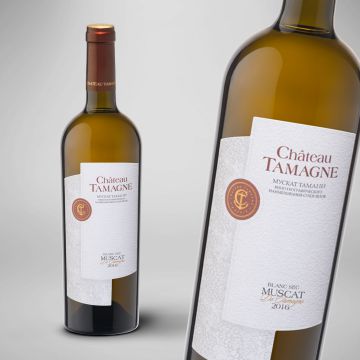 Сухое белое вино «Мускат Тамани» выпустила компания «Кубань-Вино»