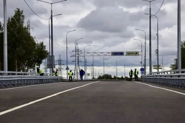 В Нижневартовске досрочно открыли стратегический мост