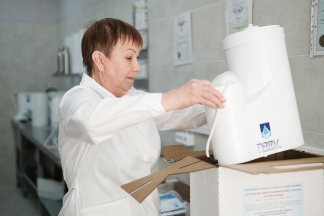 Аппарат ПВВК доказывает - живая вода существует. Просто мы забыли, как она выглядит