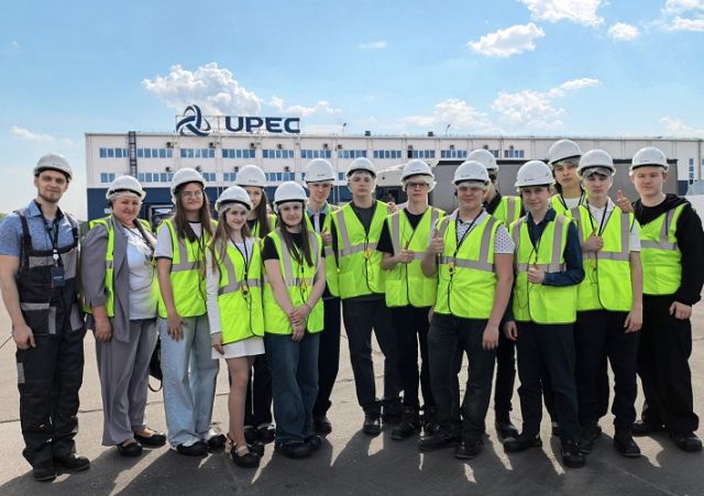 В Обнинске день открытых дверей: атомный вуз и SINTEC Group помогают школьникам выбрать профессию
