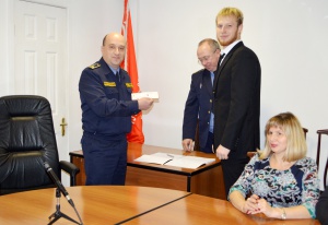 В Серпухове вручили удостоверения новым внештатным инспекторам Госадмтехнадзора Московской области