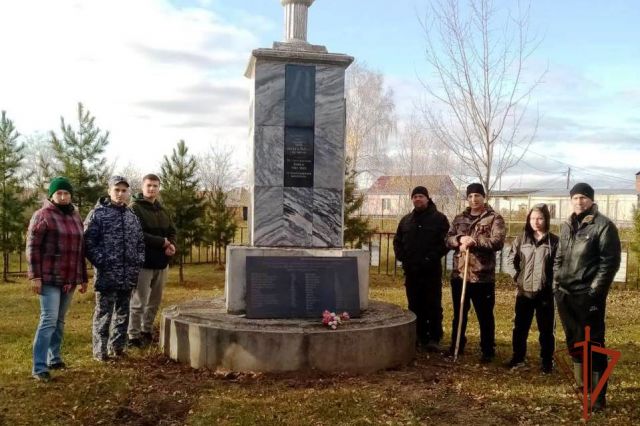 Акция Росгвардии «На страже памяти» состоялась в Томской области