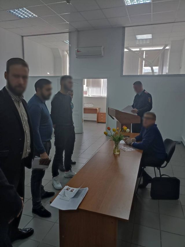 В Камызякском районе проверяют постановку на воинский учет бывших иностранцев, получивших гражданство
