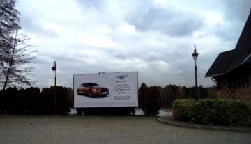 Агентство IQ провело рекламную кампанию для «Bentley Москва»