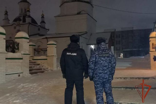 Безопасность в рождественскую ночь обеспечила Росгвардия в Томской области