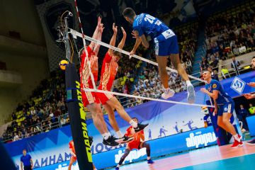 Московская волейбольная команда «Динамо» продолжает побеждать в Чемпионате страны