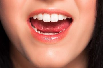 Назели Ктянц: что делать при расшатывании зубов?